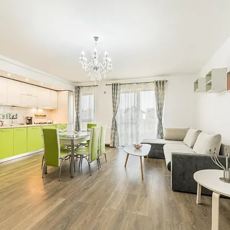 2 Narcis Apartment *