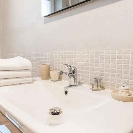 2 Narcis Apartment