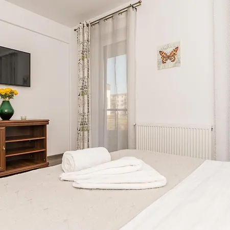 2 Narcis Апартаменти Брашов