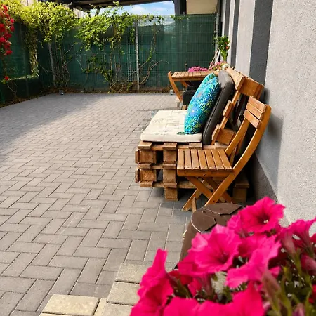 2 Narcis Apartment